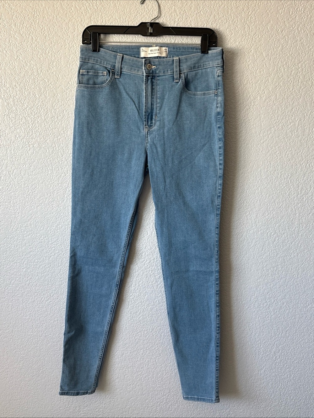 Hollister high-rise super skinny stretched jeans, size 10 Long NWT